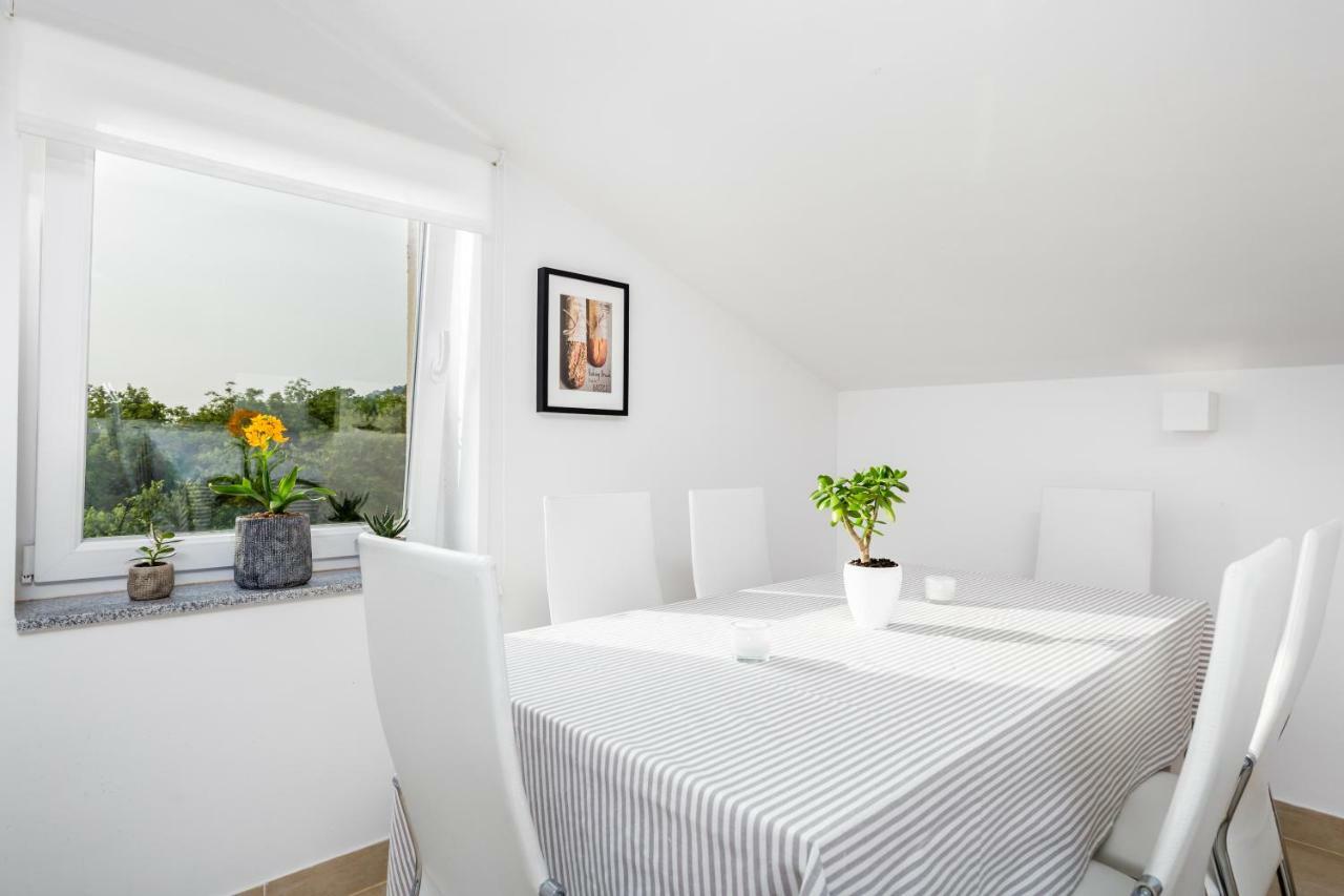 Apartmán Julija Dramalj Exteriér fotografie