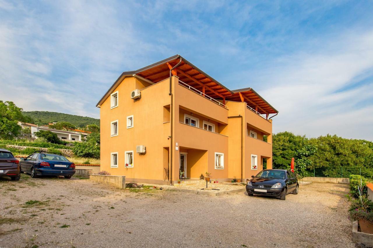 Apartmán Julija Dramalj Exteriér fotografie